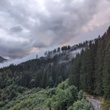 Breathtaking Alpine Views Near Lifts 135m2 Bad Gastein